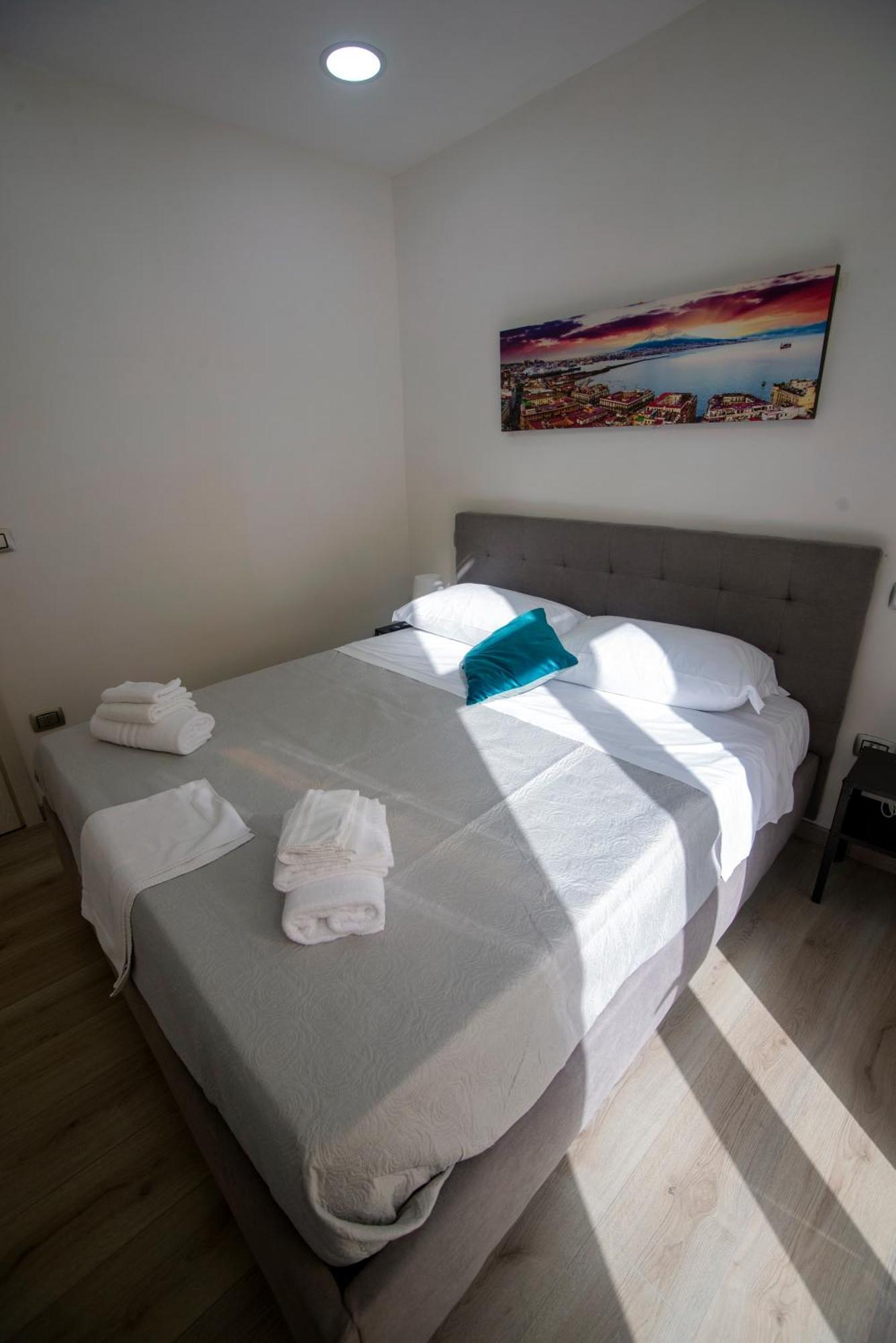 Na City Rooms Neapol Exteriér fotografie