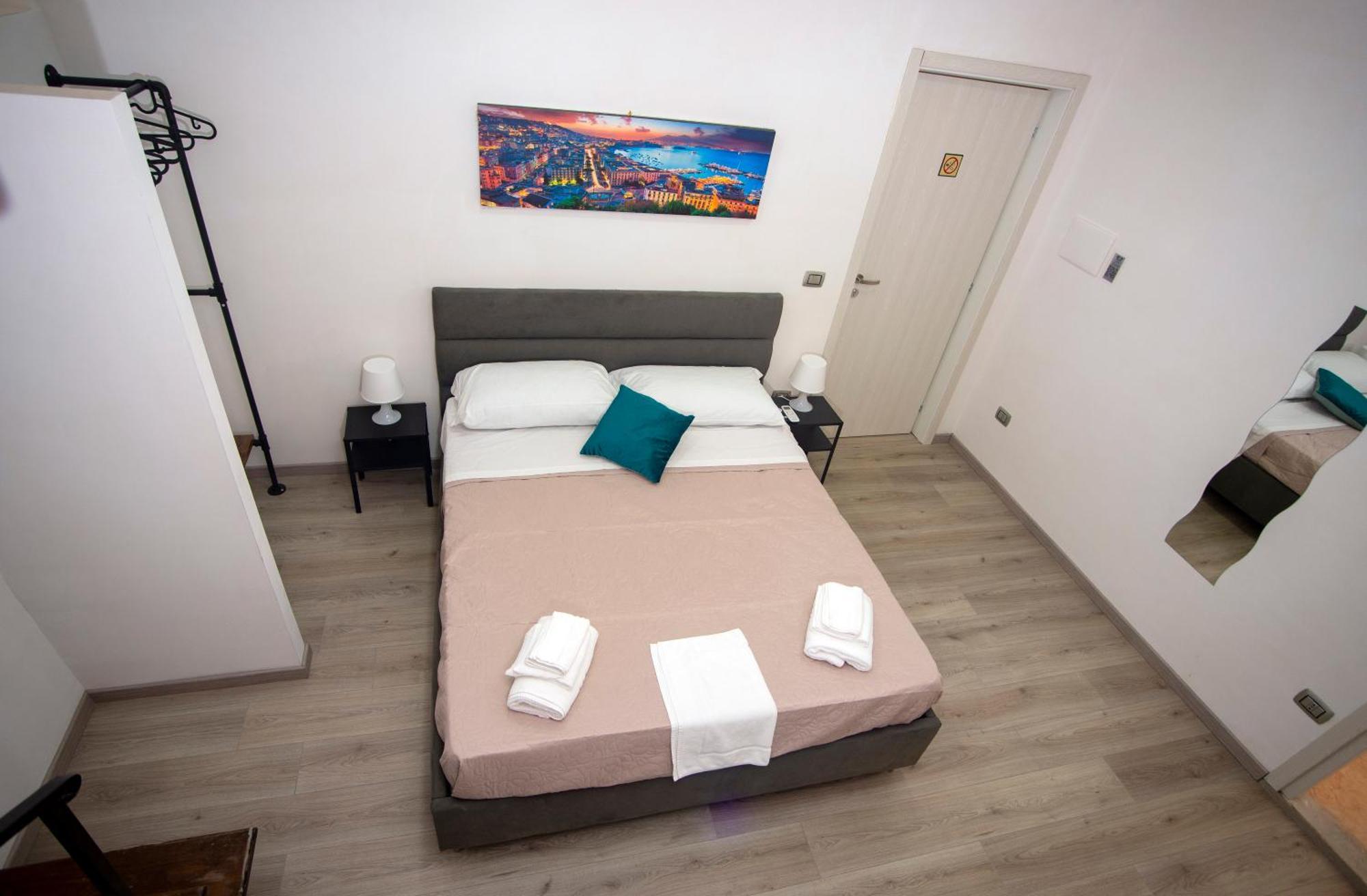 Na City Rooms Neapol Exteriér fotografie